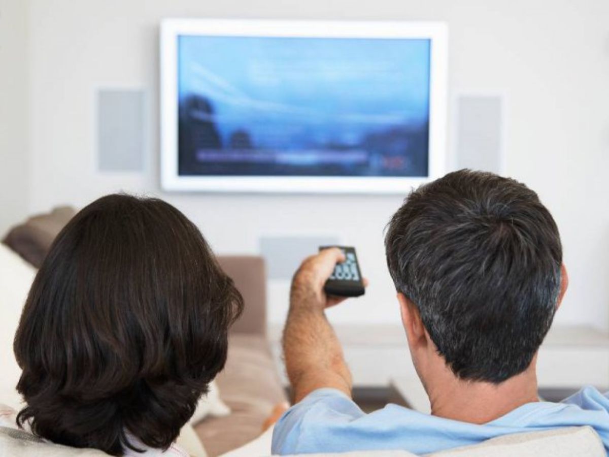 Alerte ! Chaque heure passée devant la TV augmenterait le risque d’AVC à cet âge