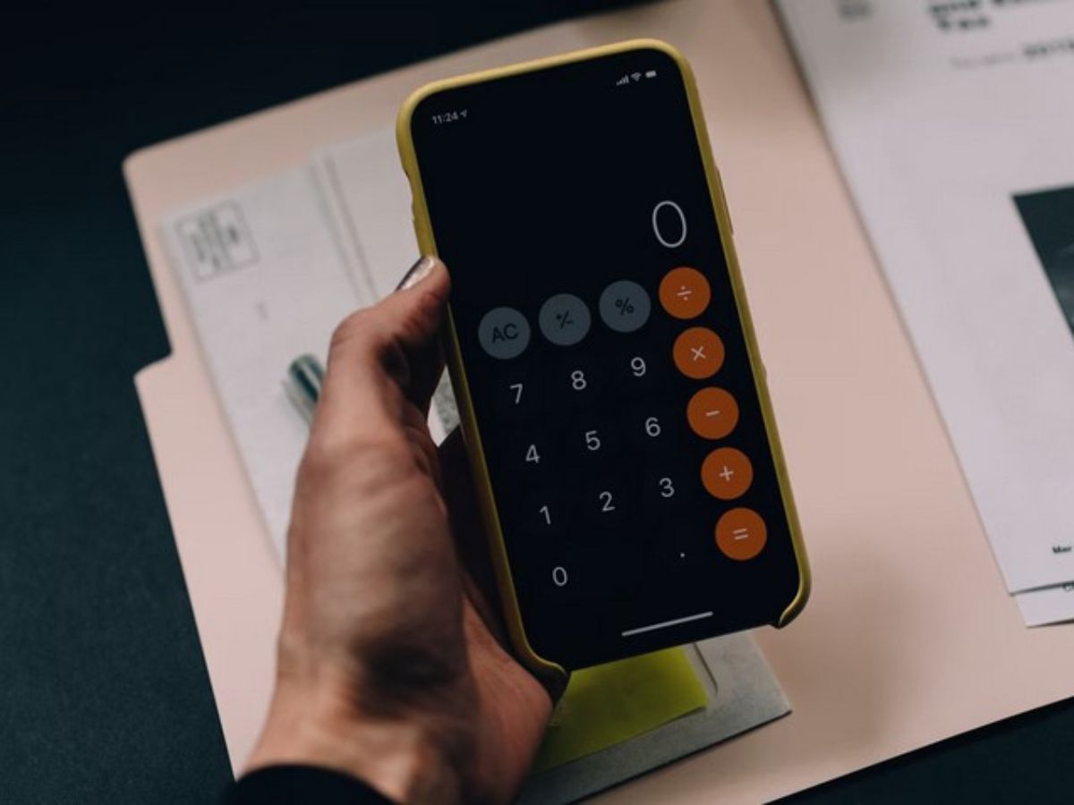 Couple : Votre partenaire a 2 appli calculatrices sur son smartphone ? Mauvais signe