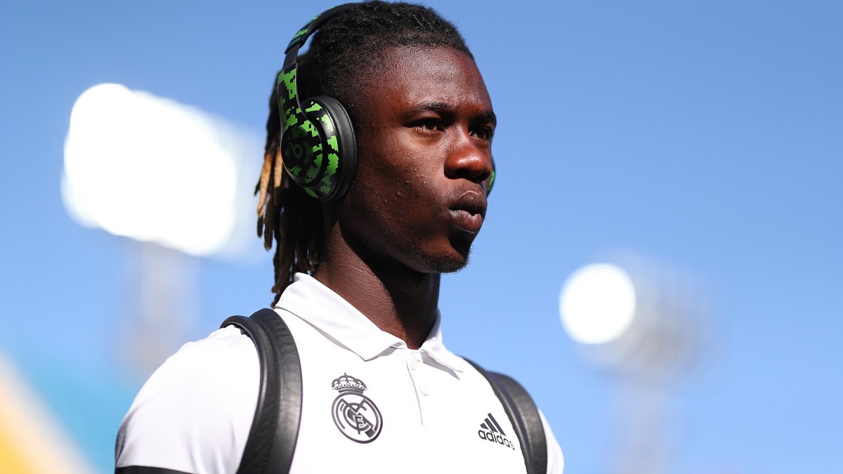 Eduardo Camavinga  : le joueur du Real Madrid serait blessé par …, les internautes s’affolent (vidéo)