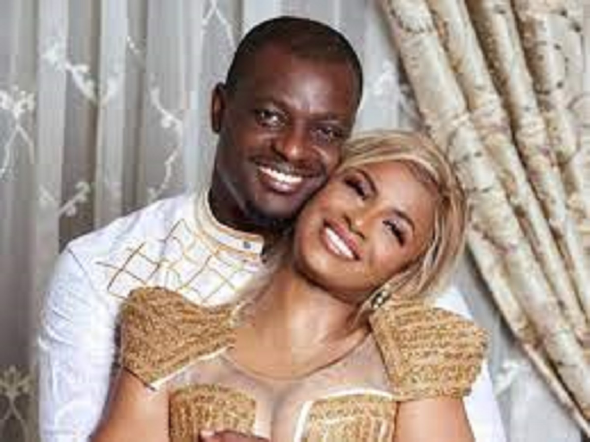 Bonne nouvelle pour l’ex-mari de Coco Emilia : Francis Mvemba vient d’être élu en tant que … (photo)