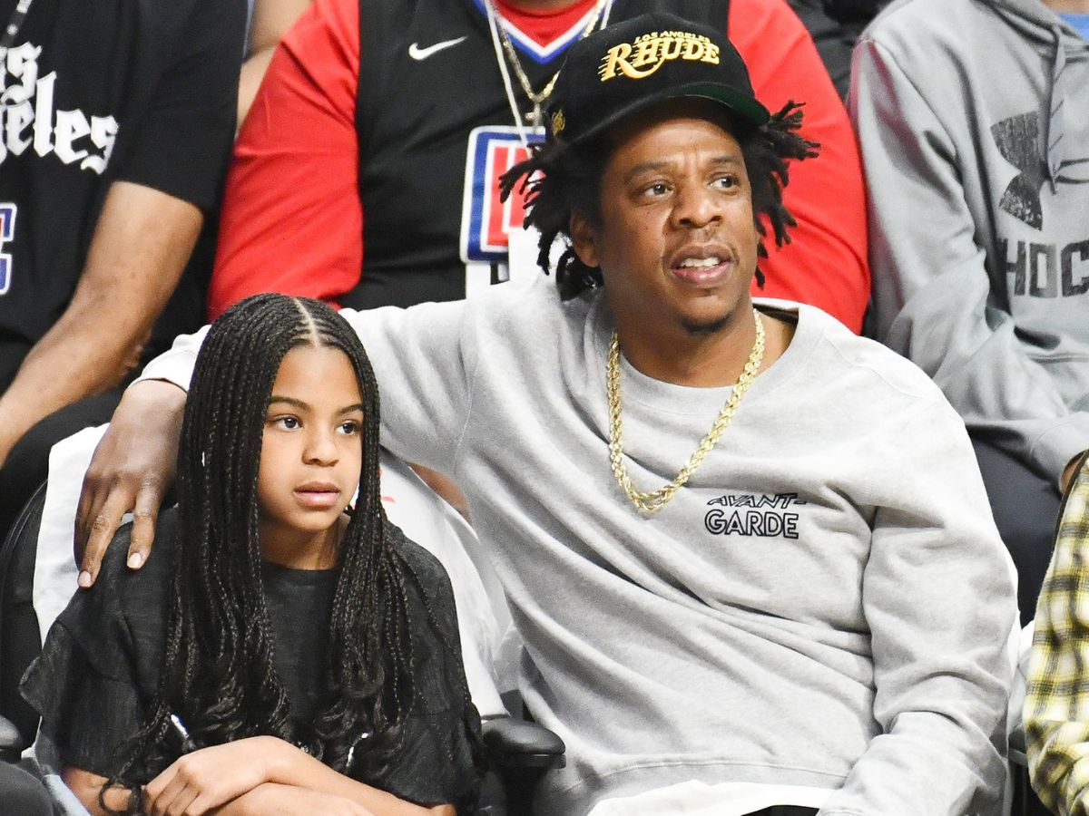 Gênant ! Ce geste de Jay Z envers sa fille Blue Ivy en pleine apparition publique devient virale (vidéo)