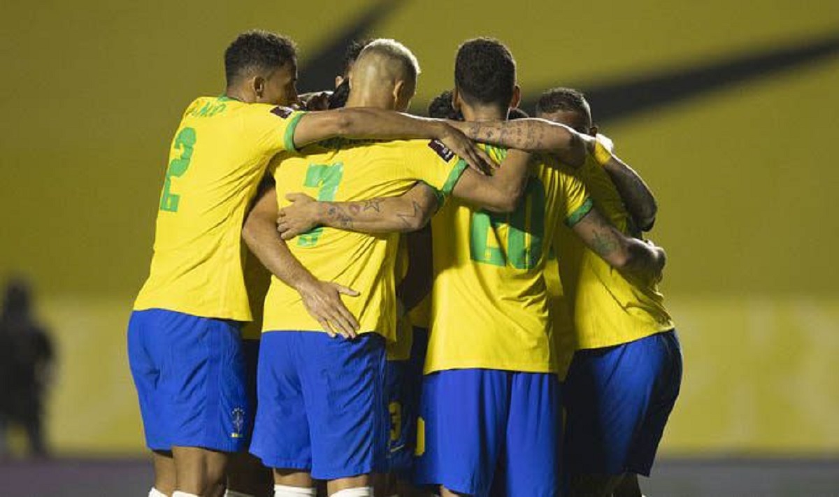 Un international brésilien perd 6 kilos en un match ; il était obligé de boire 30 litres d’eau pour réussir à uriner