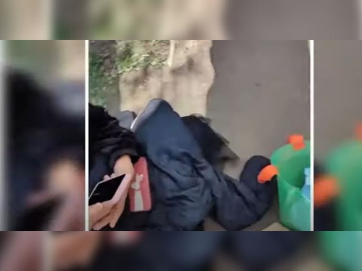 Kenya : une Chinoise mendie de l’argent dans la rue ; l’inattendue raison (vidéo)