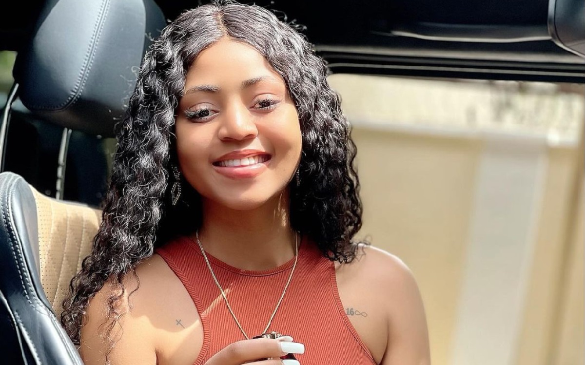 Regina Daniels : l’actrice publie de nouvelles photos pour célébrer son anniversaire