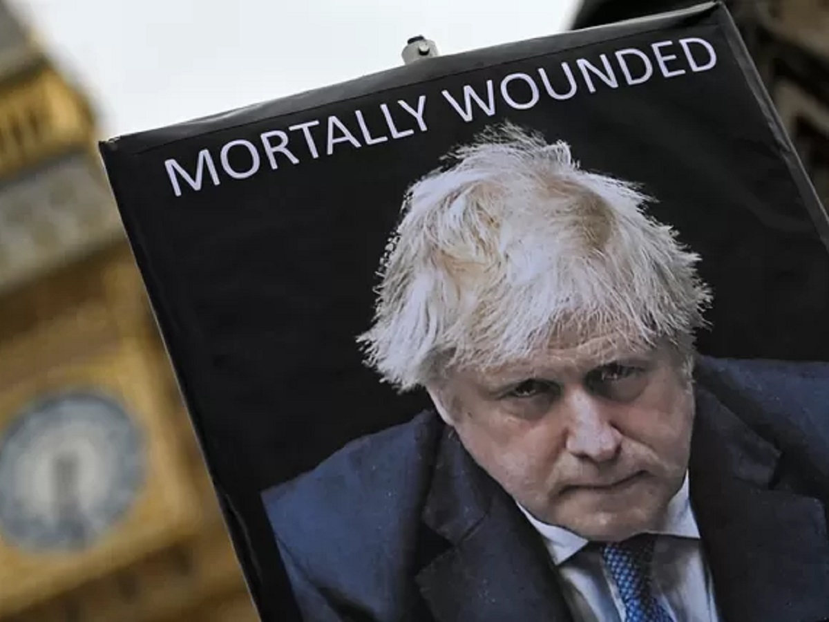 Royaume-Uni : Boris Johnson reste Premier ministre, pour l’instant