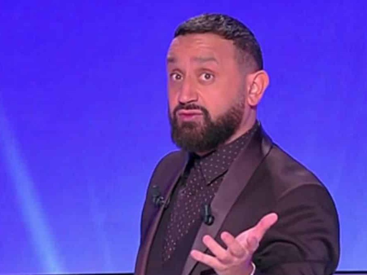 TPMP : Cyril Hanouna baisse son pantalon et dévoile son…en pleine émission (photo)