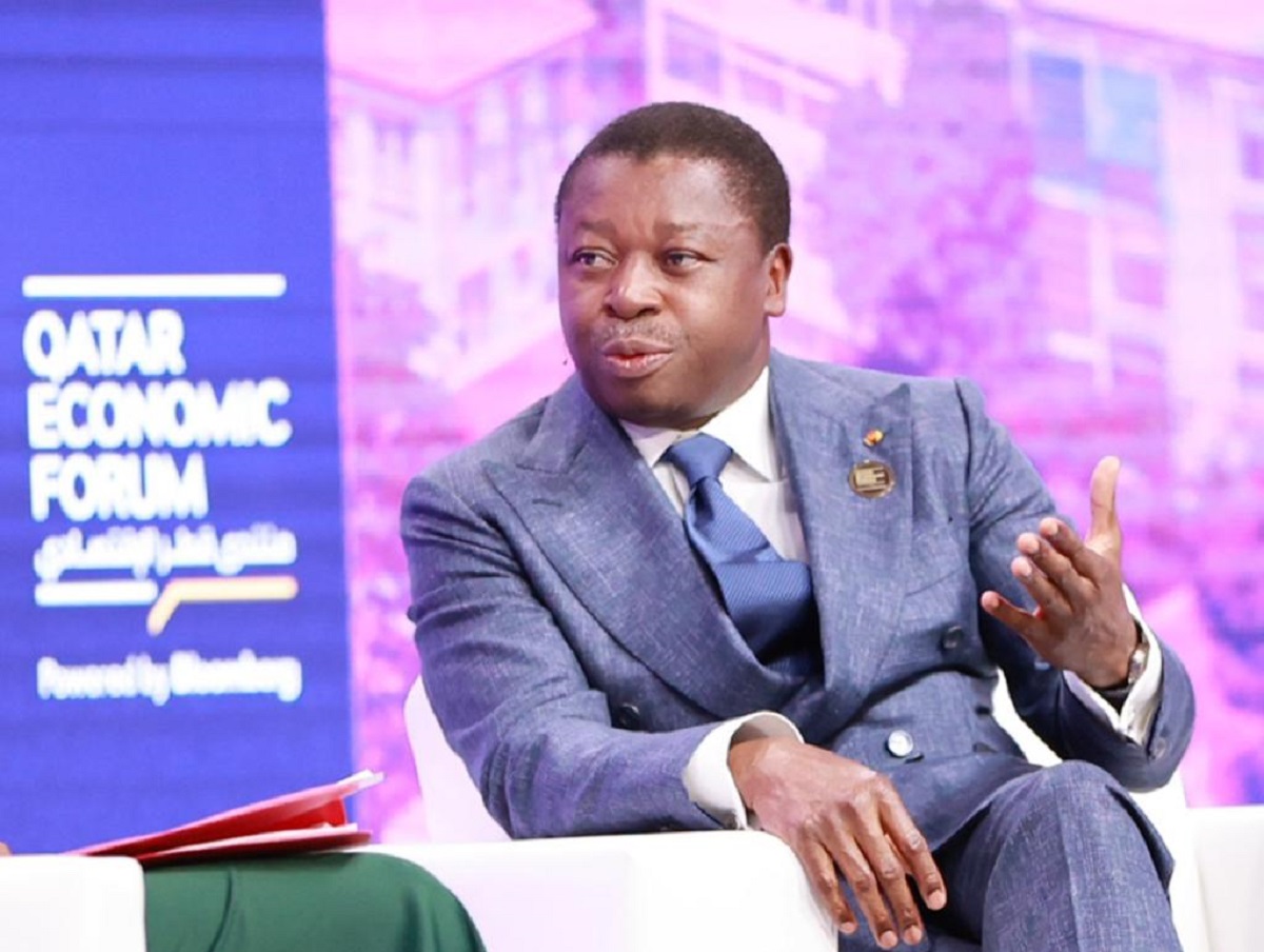 « Prési Faure, il faut finir ce que tu viens de commencer » ; Faure Gnassingbé pris dans ‘un piège’ après avoir… (photos)