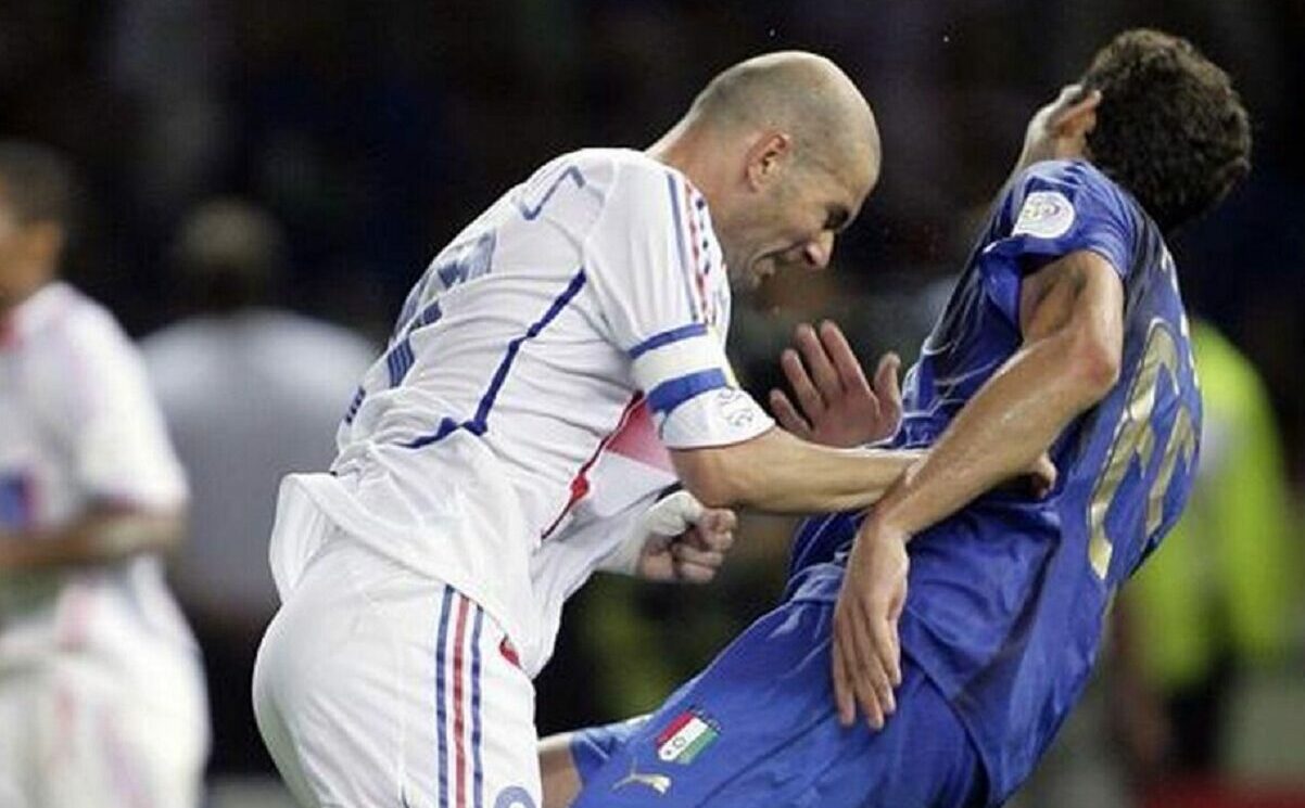 Zidane :  »Il n’a pas insulté ma mère, mais il a insulté ma… »; la star évoque les vraies raisons de son coup de tête à Materrazzi