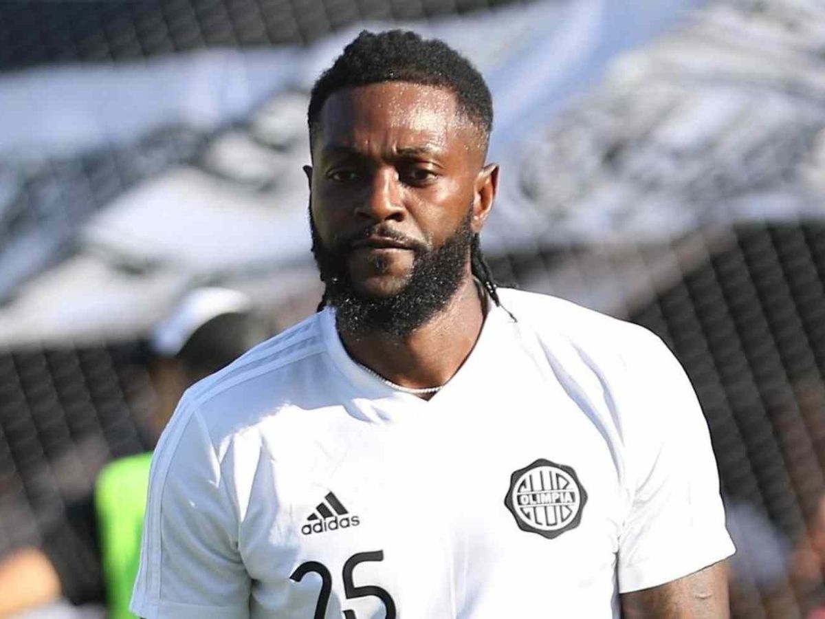 Emmanuel Adebayor : la star togolaise envoie un message émouvant à la population de Kara après les Evalas (photo)