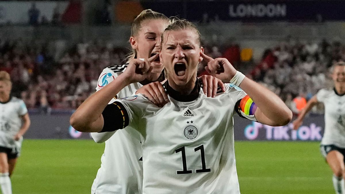 Alexandra Popp : comparée aux hommes, la capitaine de l’équipe allemande fait une sortie surprenante (vidéo)