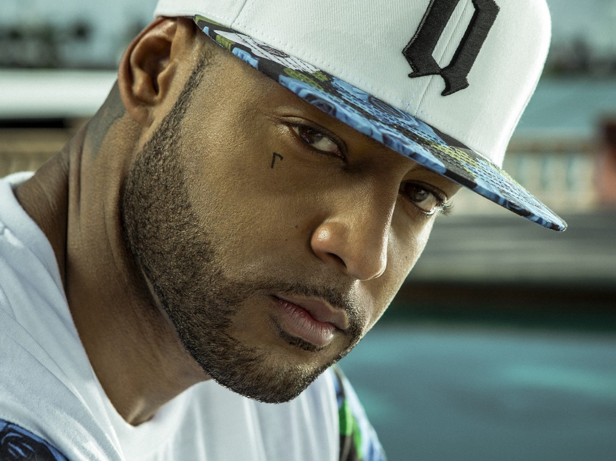 Booba : le rappeur met en vente son buste à un prix d’or
