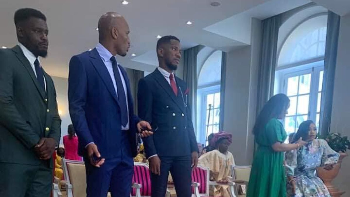 Côte d’Ivoire : Drogba s’est mis la corde au cou ; les photos inondent la toile 