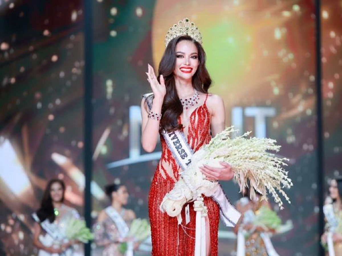 De la boue à la célébrité ! Voici l’histoire inspirante de la Miss Univers Thaïlande 2022