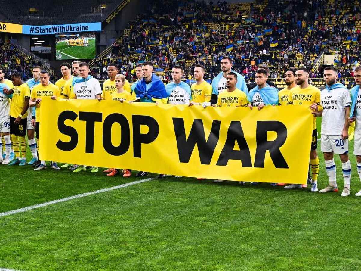 Guerre en Ukraine : le championnat de football va reprendre avec des pauses « bombardements »