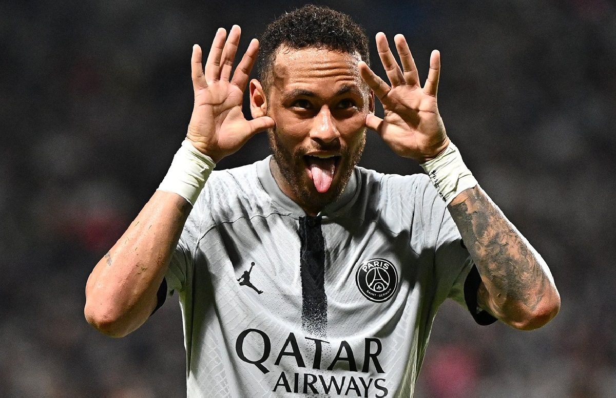 « Je demande … » ; Après le carton jaune pour sa grimace, Neymar prend une décision radicale