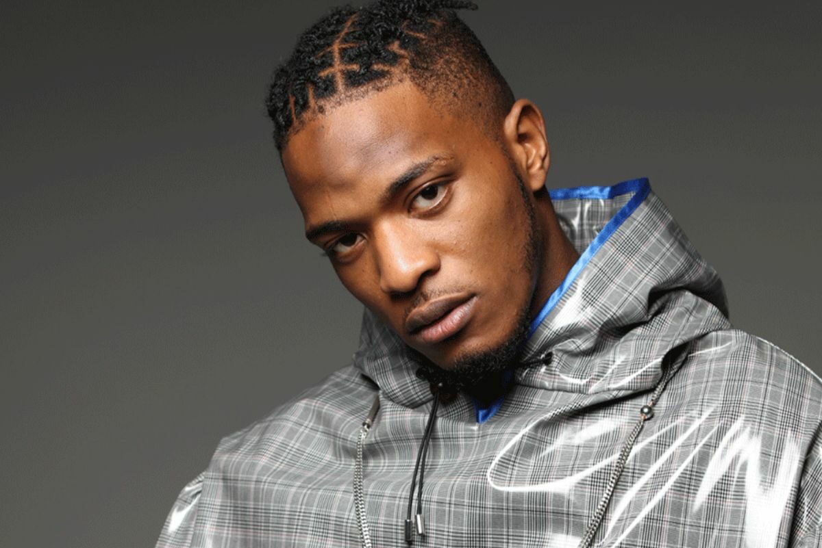 Niska devenu contrôleur ? Cette image du rappeur fait le tour de la toile (photo)