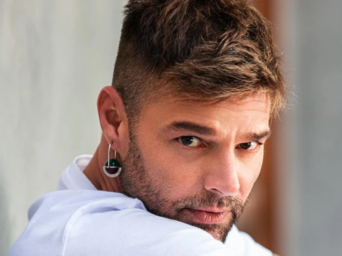 Ricky Martin : « Ses affirmations étaient « douloureuses et dévastatrices » », la star brise enfin le silence (vidéo)
