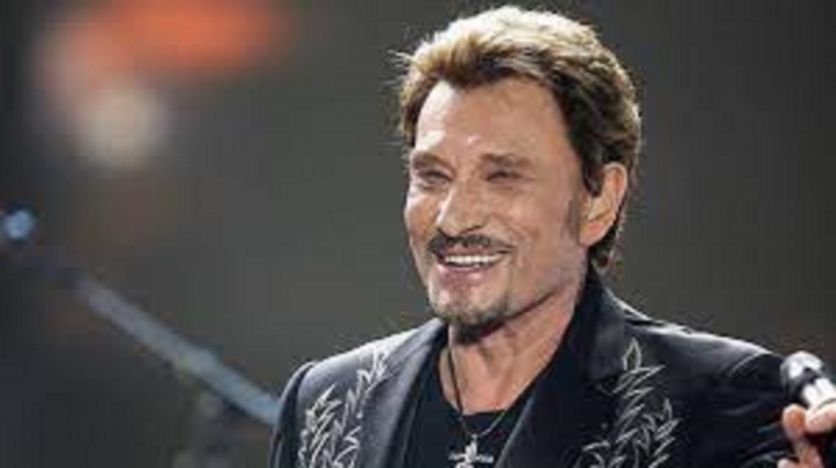 Star : accusée de cette photo qui fuite, la fille de Johnny Hallyday répond