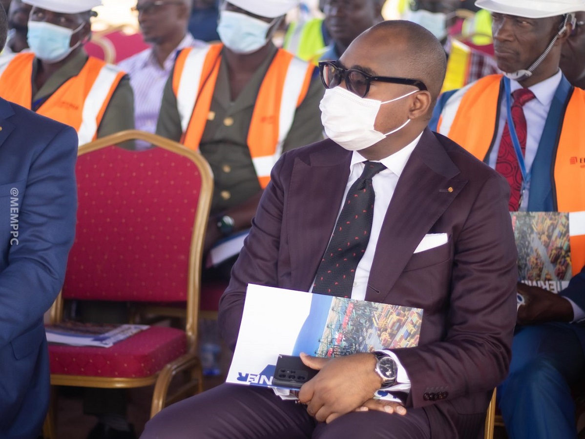 Togo : Le ministre Tengué lance les travaux d’extension du terminal de la LCT 