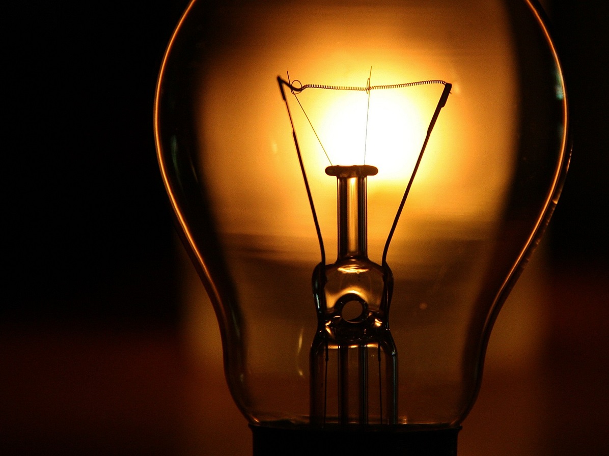 Voici 3 astuces simples à adopter pour réduire ses factures d’électricité