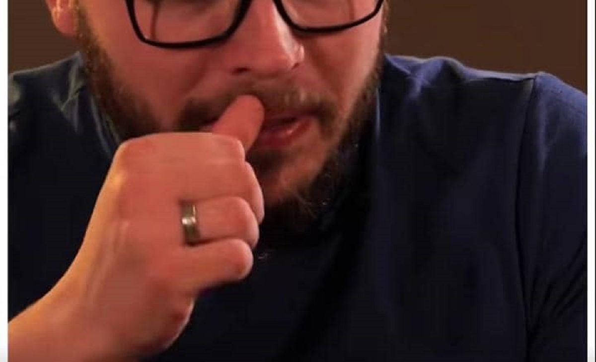 Il a subi le pire de son ex-compagne : « Cette fille, je la craignais… » (vidéo)