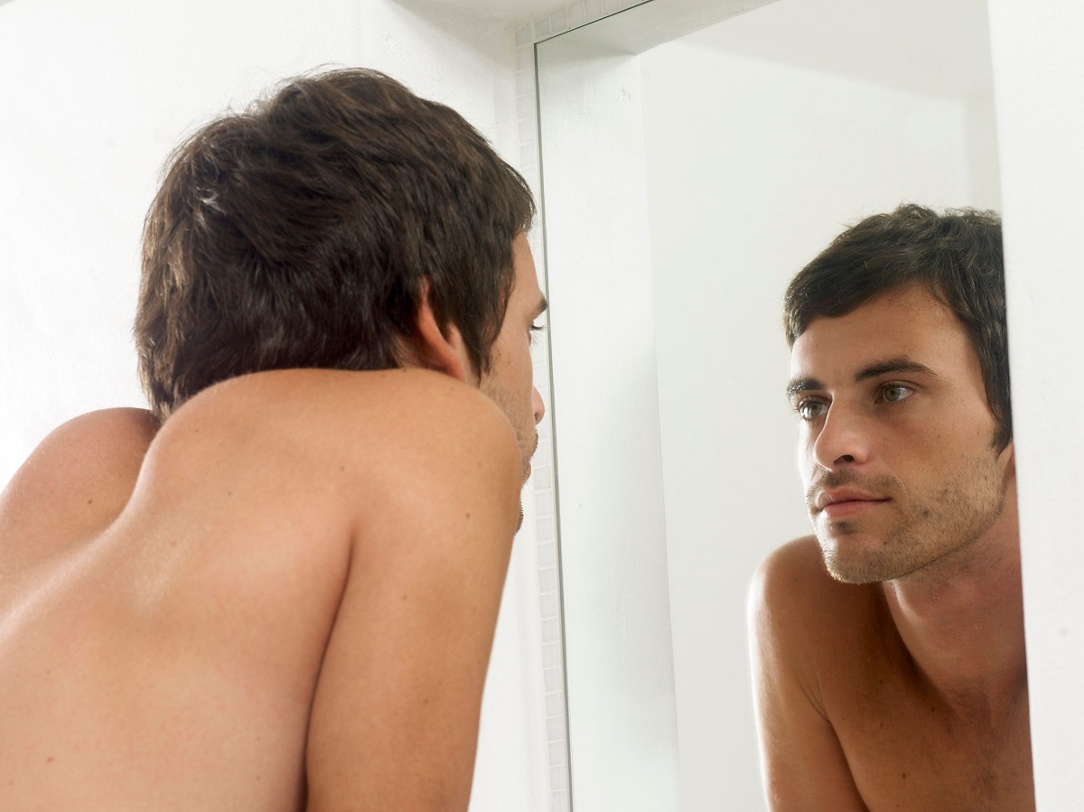 Santé : une astuce pour retrouver plus vite l’usage de son bras à l’aide d’un miroir après un AVC (vidéo)