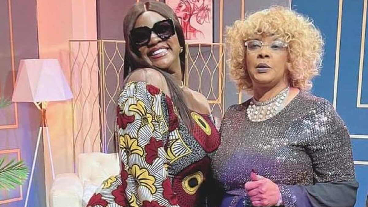 Côte d’Ivoire : Hamond Chic et Tina Glamour réalisent l’impossible, un incroyable record (photo)