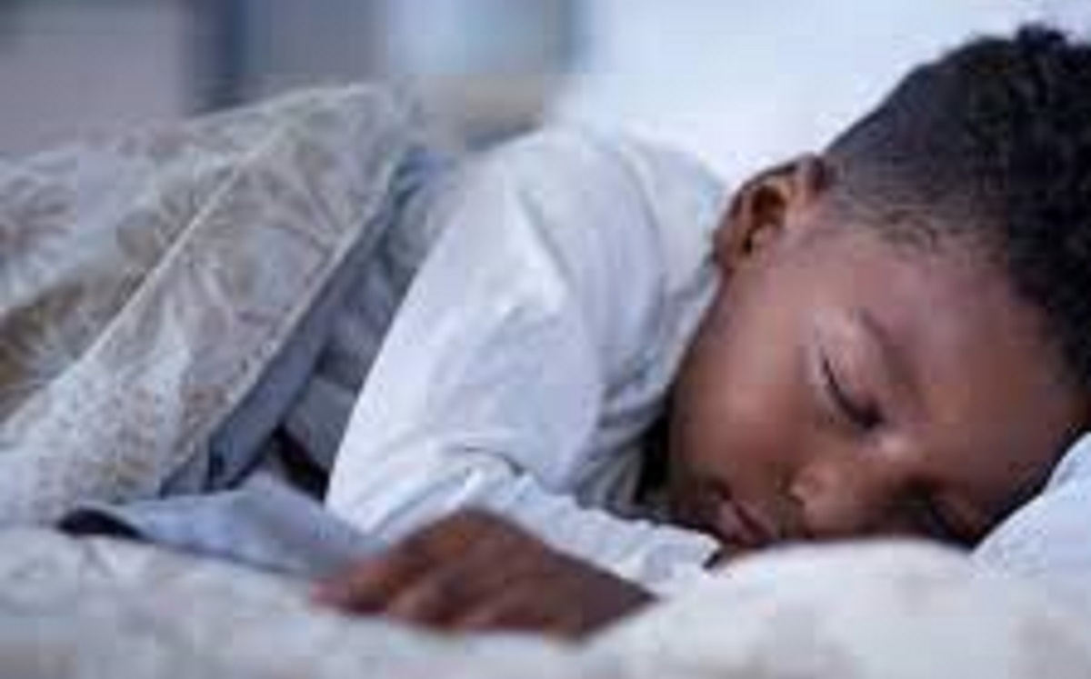 « Les enfants qui dorment moins de 9 heures pourraient être moins intelligents »