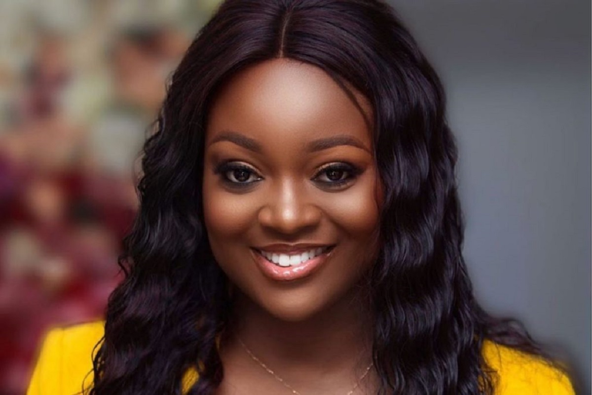 Jackie Appiah : l’actrice célèbre son 39e anniversaire avec des photos fascinantes