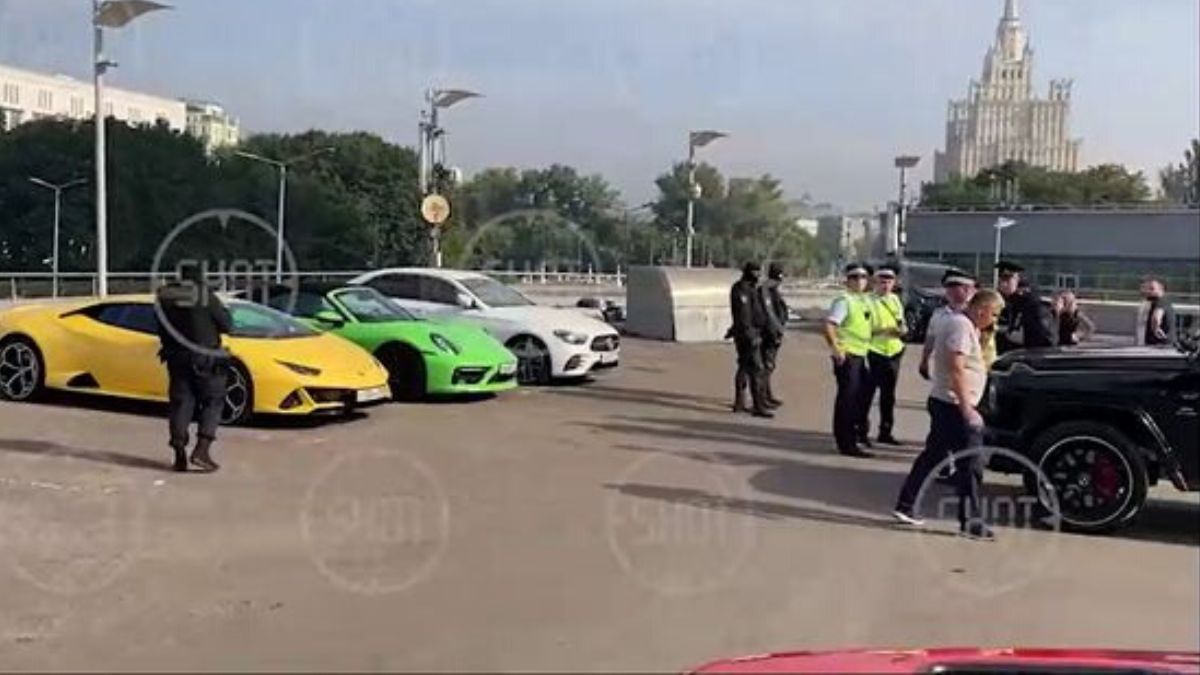 Russie : quand la police arrête brutalement des propriétaires de voitures luxueuse pour avoir fait étalage de richesses