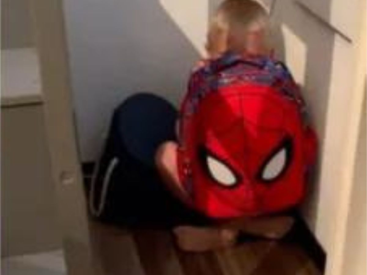 TikTok : « ceci n’est pas un exercice… », une maman apprend à son enfant comment se comporter face à un tireur (vidéo)