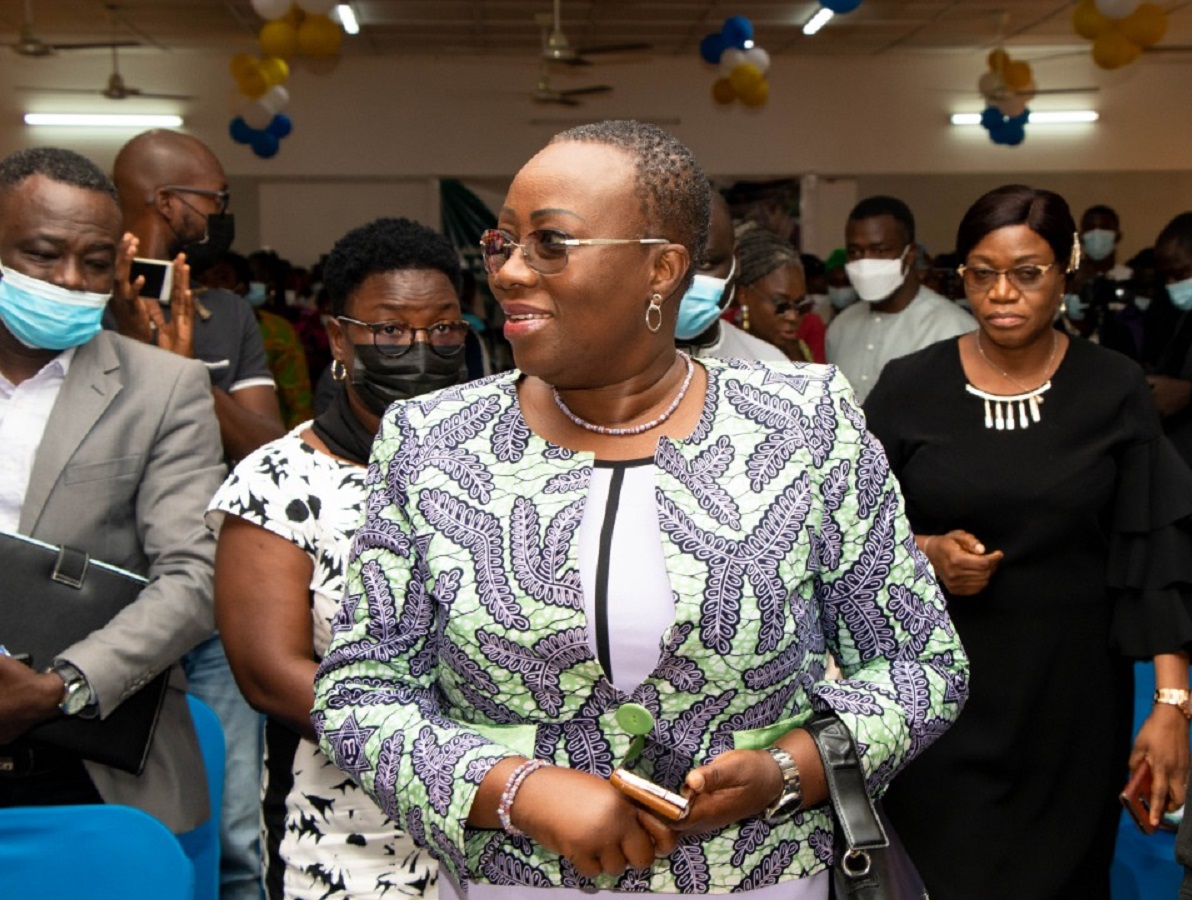 Togo / Ministre de la jeunesse : « Chers jeunes, disons stop aux vidéos … sur TikTok »