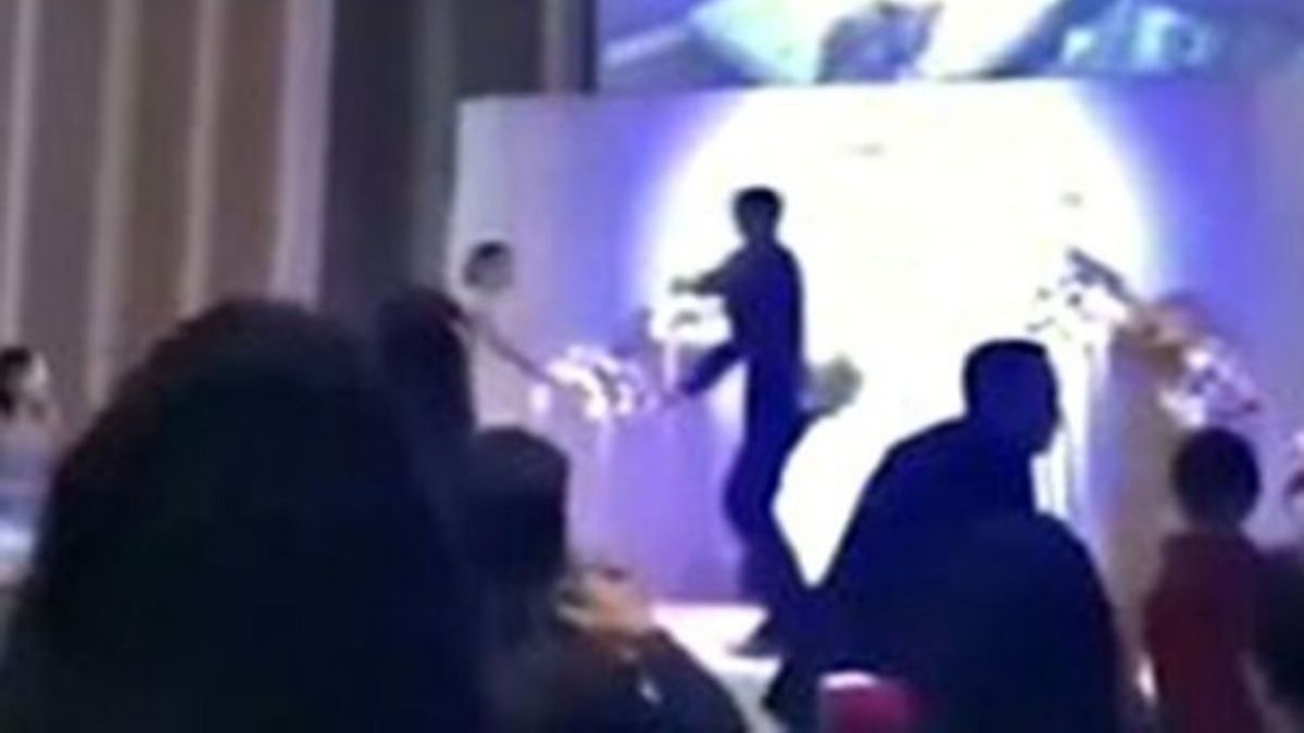 Une mariée humiliée devant sa famille après la diffusion de sa s3xtape lors de son mariage (photo)