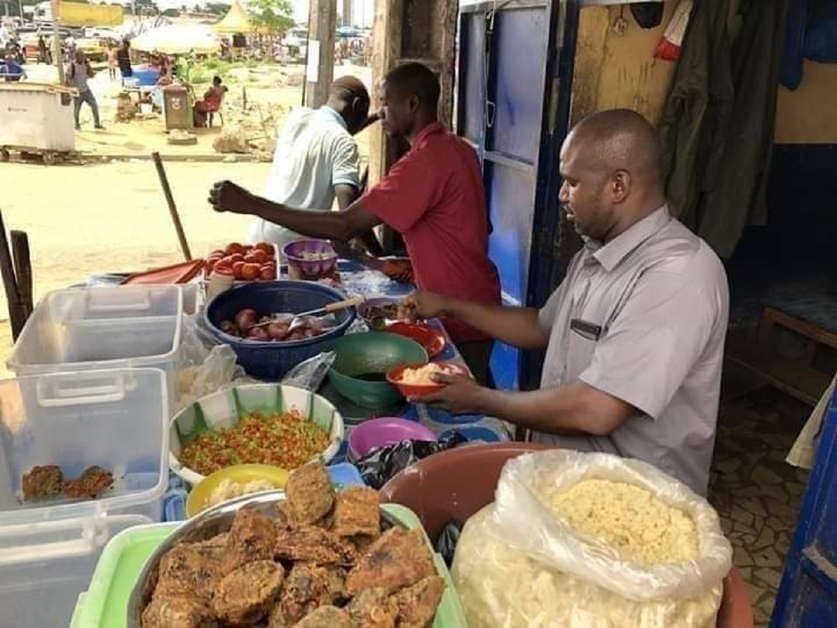 Côte d’Ivoire / vie chère : les vendeurs d’attiékè « Garba » entrent en grève