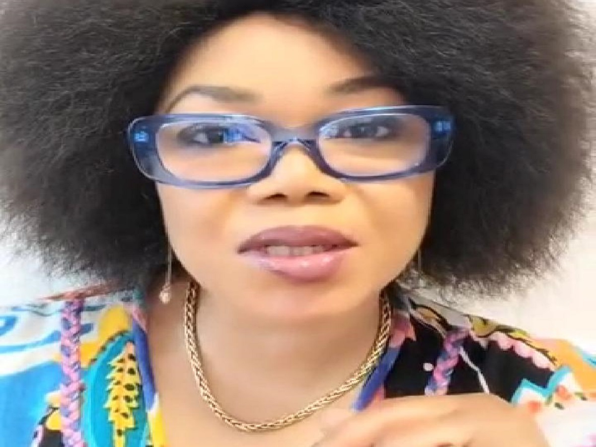 « À partir d’aujourd’hui, aucun homme ne va aider une fille en galère »; Hamond Chic taclée par une membre du Syndicat (vidéo)