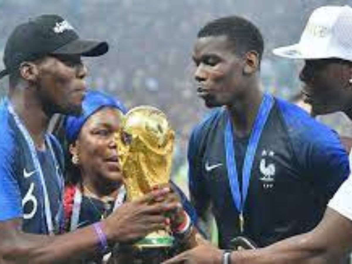 Affaire Pogba : « on allait en boite de nuit… », la mère de la star donne un précieux conseil