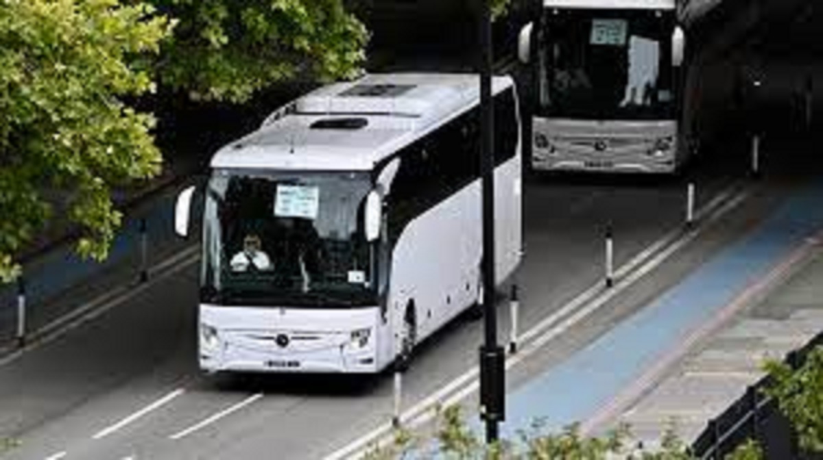 Funérailles d’Elizabeth II : voici la raison pour laquelle des chefs d’Etat ont été obligés de monter à bord d’un bus pour se rendre à la cérémonie