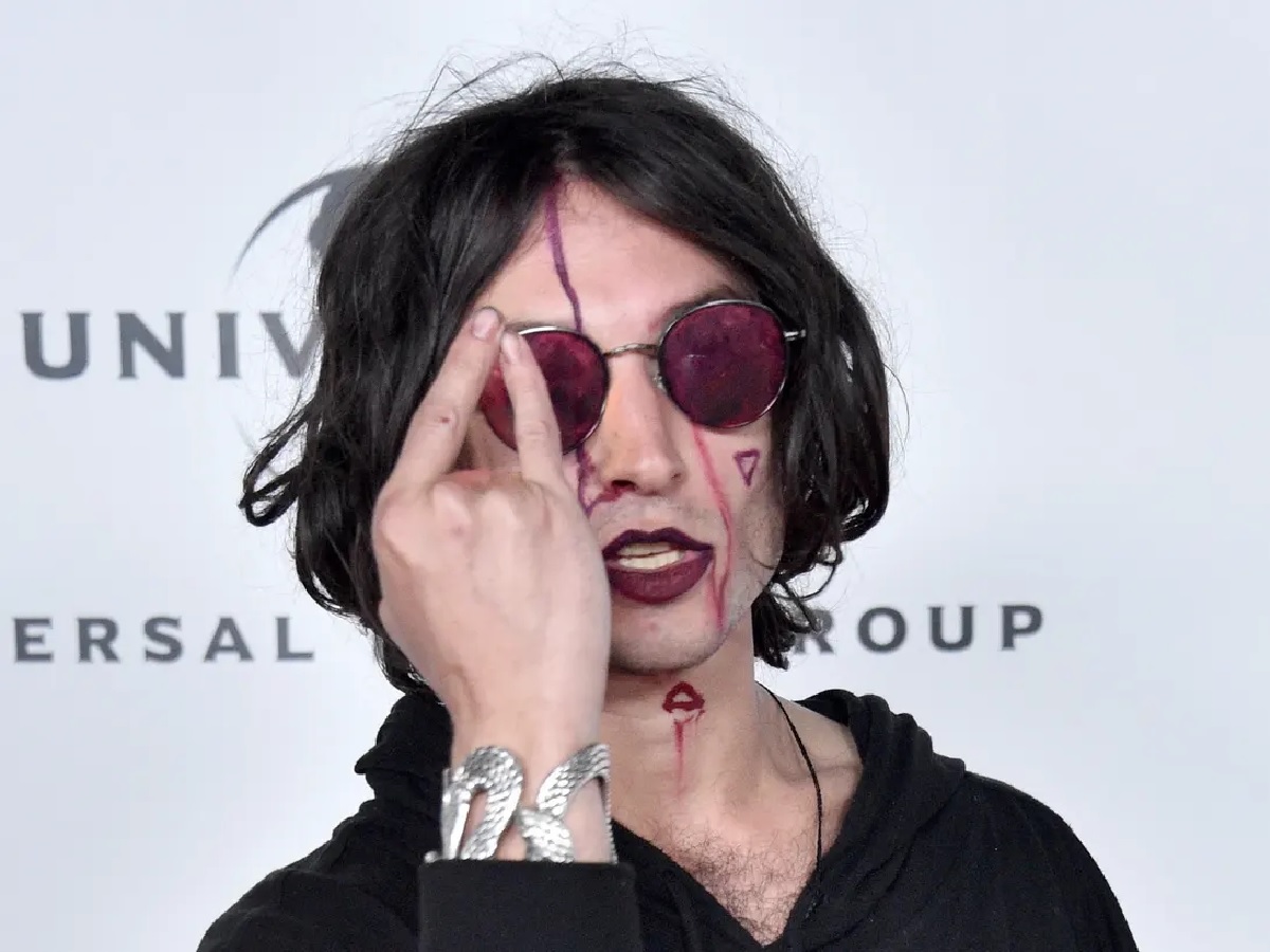Ezra Miller au cœur d’un nouveau scandale : l’acteur accusé d’accomplir des rituels sataniques