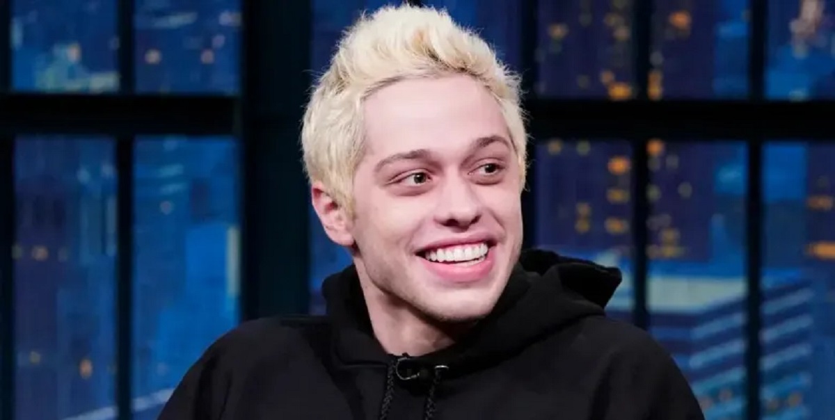 Pete Davidson : la star recrée le look du Met Gala de Kanye West aux Emmys 2022