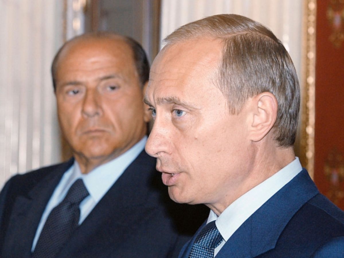 Poutine a été « poussé » à envahir l’Ukraine : Berlusconi provoque un tollé