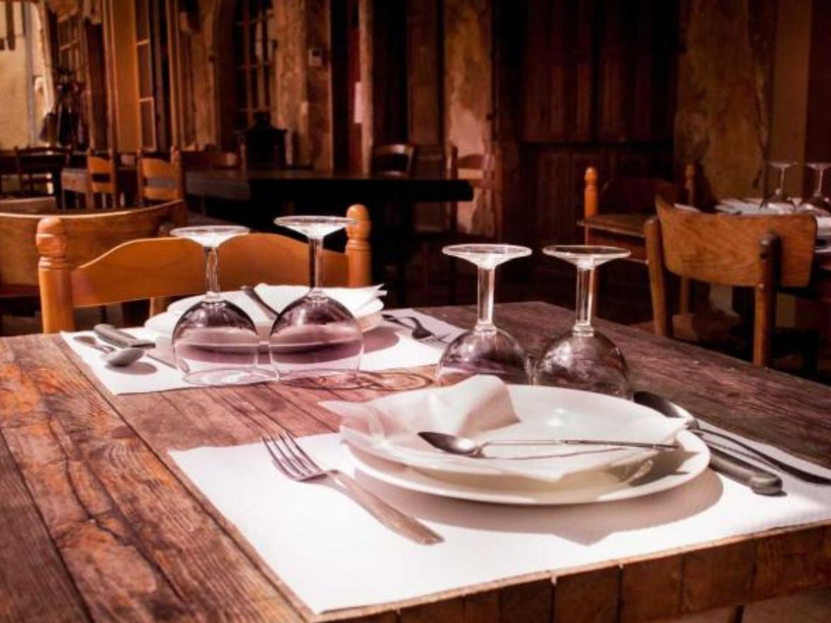 Restaurant à 1 seule table ; il faut plus de 300 mille f CFA pour manger dans cet établissement
