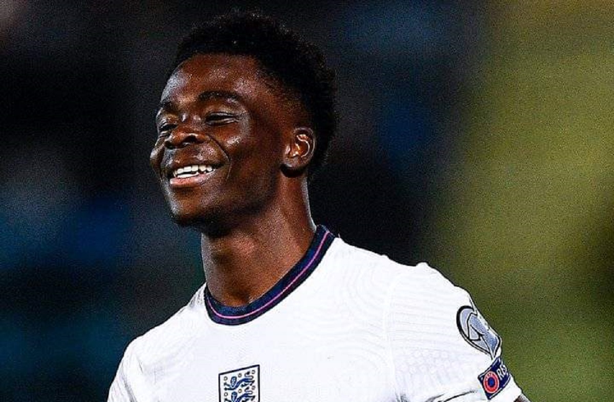 Bukayo Saka : la pépite d’Arsenal désignée meilleur joueur anglais de l’année