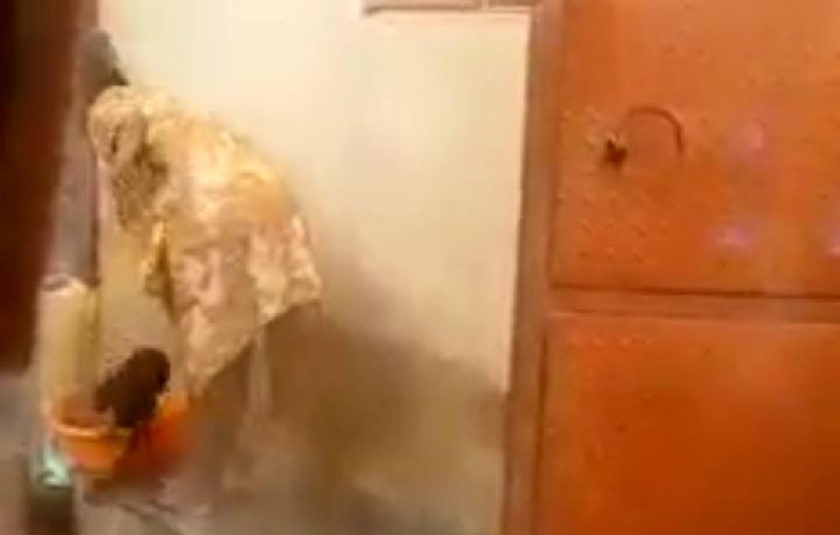 Horrible : la vidéo de cette femme en train de maltraiter un enfant choque la toile (vidéo)