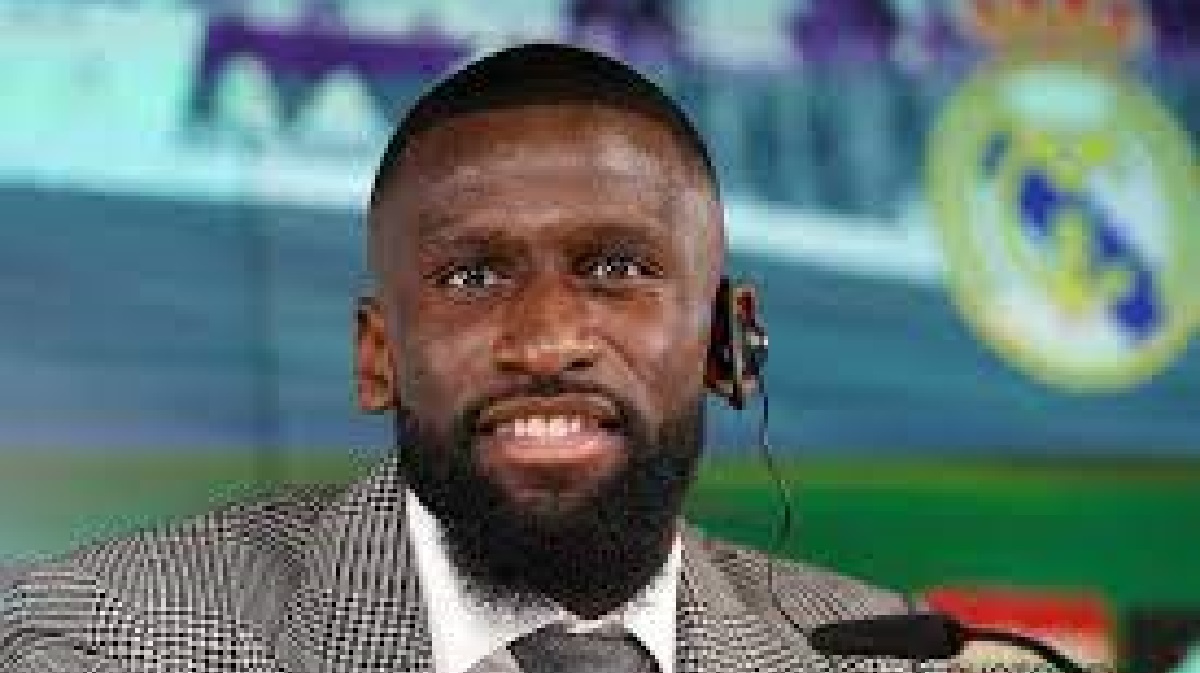 Scène incroyable dans le vestiaire du Real Madrid : Antonio Rüdiger aperçu en train de…
