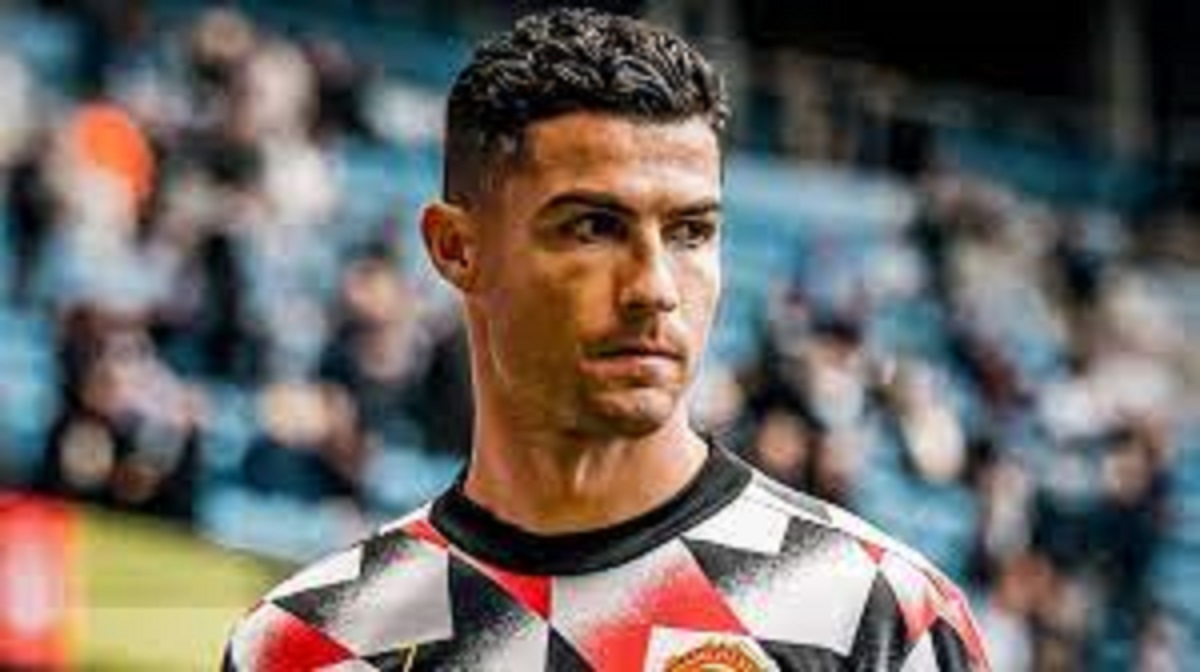 Cristiano Ronaldo fait encore parler de lui : la star met fin à une relation de plus de 12 ans
