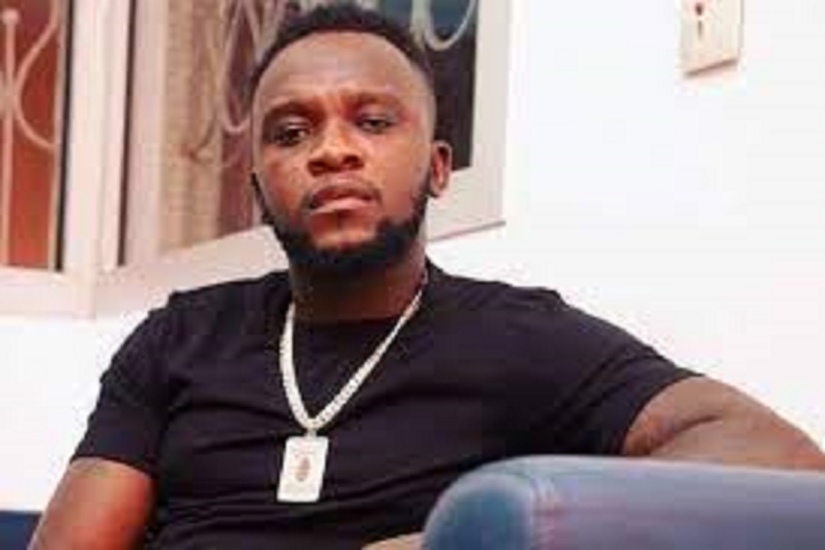 Elown (Kiff no Beat) adepte du culte vaudou : le rappeur fait jaser avec une image de son lieu de culte