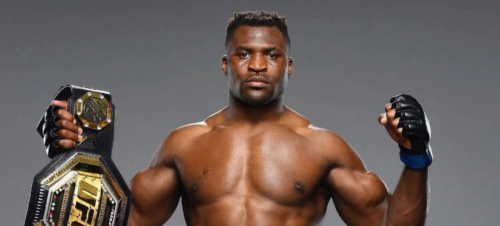 Francis Ngannou sur son triste passé : « On me regardait comme une m*rde… La vie m’a lancé beaucoup de coups de poing »
