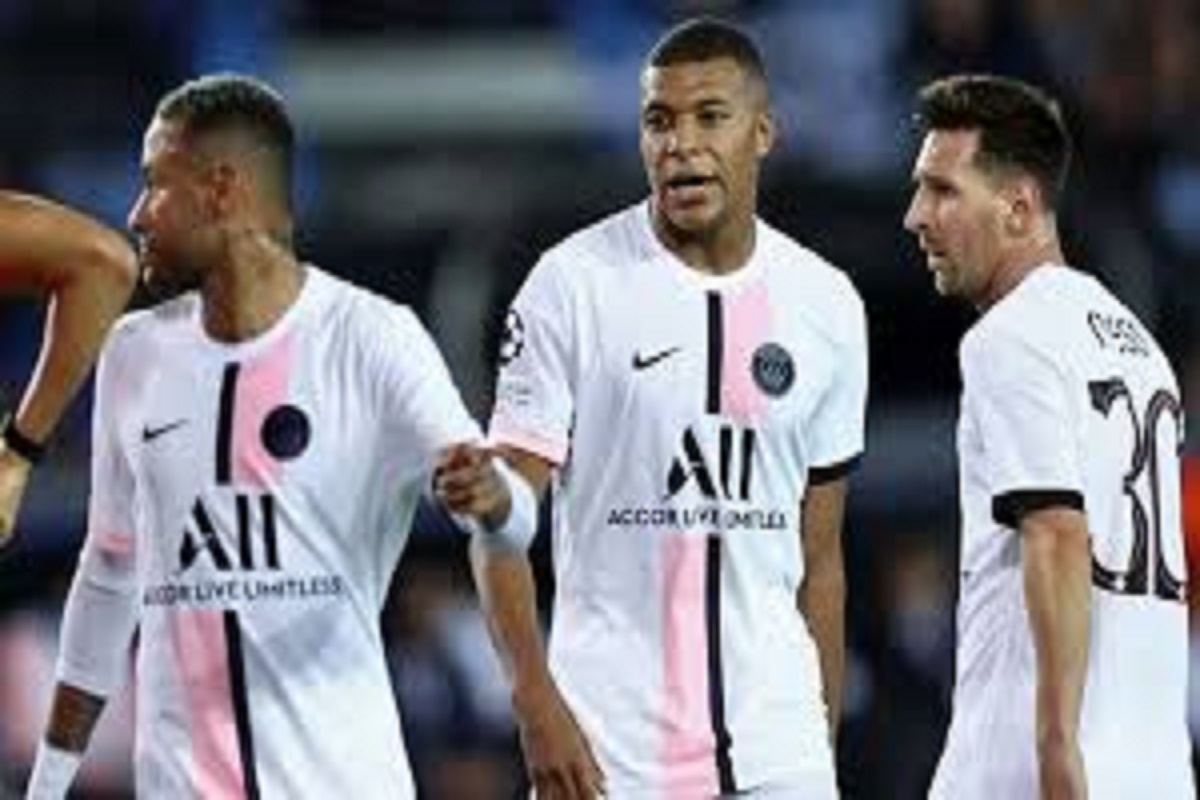 « Une action comme ça doit se terminer par un but… » : Kylian Mbappé critiqué pour avoir gâché un geste de génie de Neymar (vidéo)