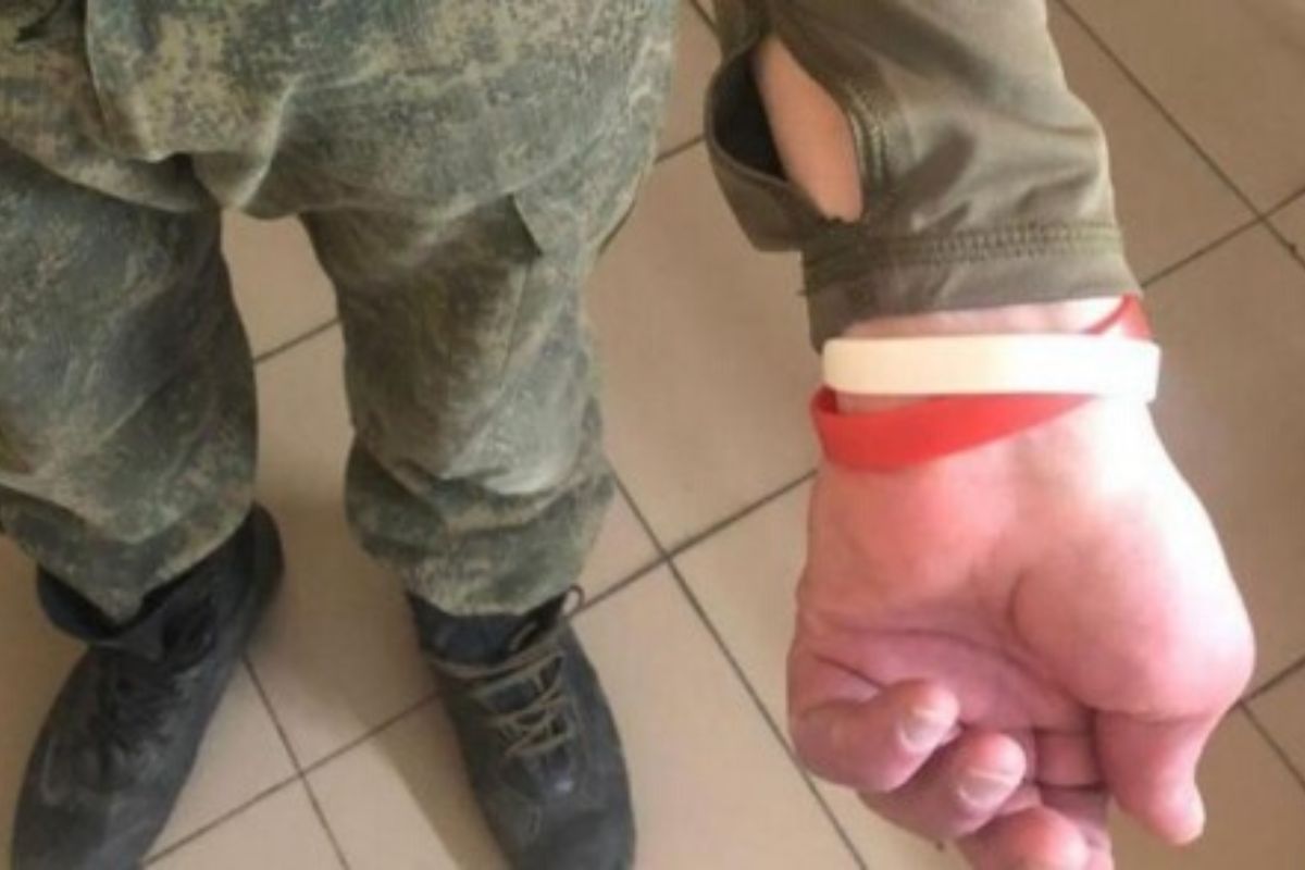 La Russie recrute des patients atteints du VIH et de l’hépatite en les forçant à…
