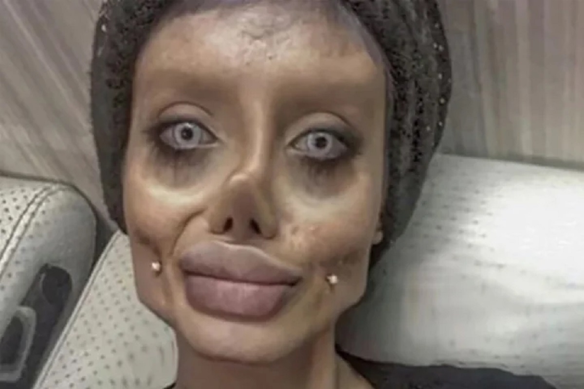 La « Zombie Angelina Jolie » dévoile son vrai visage pour la 1ère fois après sa sortie de prison